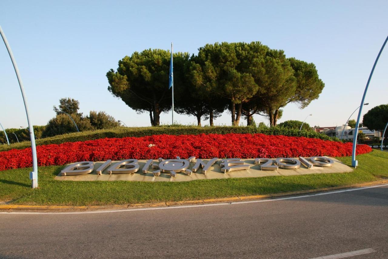 Residence Le Zattere Bibione Exterior foto