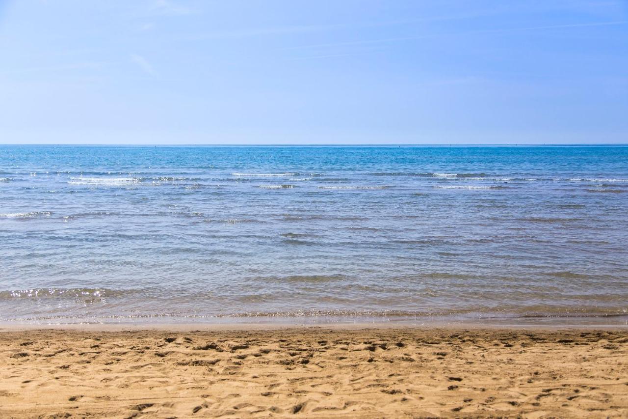Residence Le Zattere Bibione Exterior foto